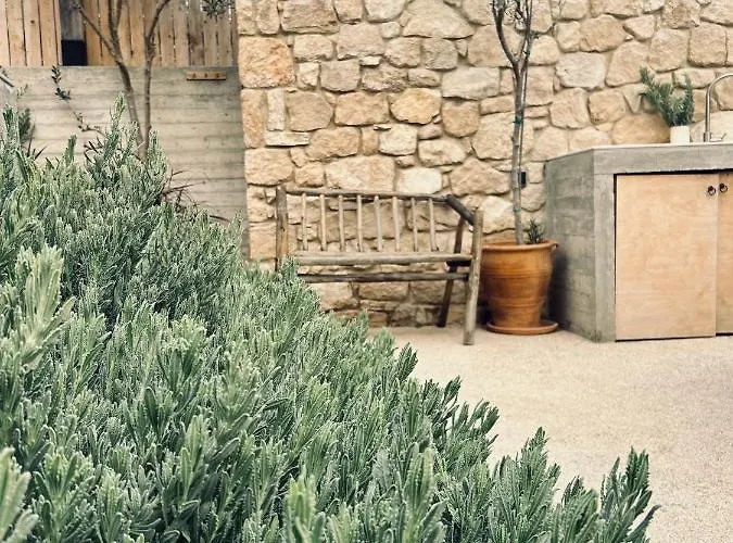 Mikro1890 ヴィラ *